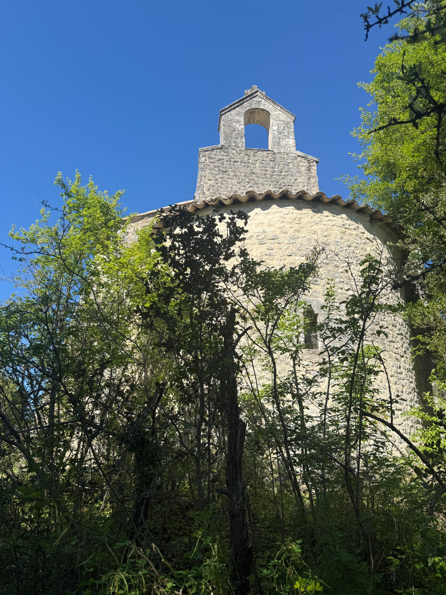 Chapelle du XIIᵉ siècle & Prieuré à une heure de Marseille