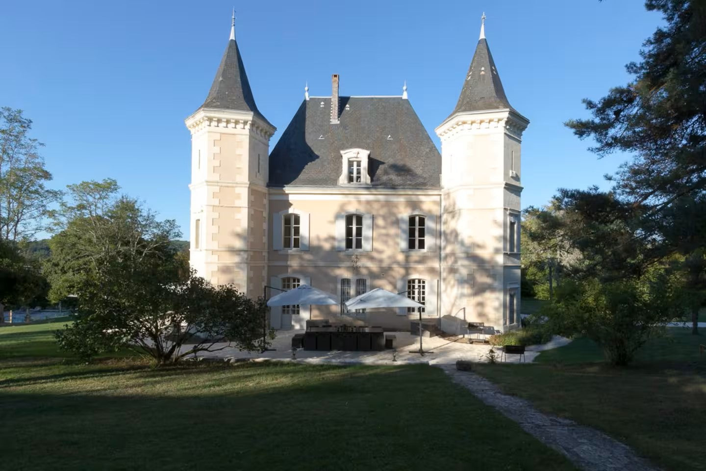 Château situé à proximité de Périgueux
